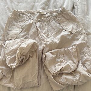 Cream Pull&Bear Cargo Pants